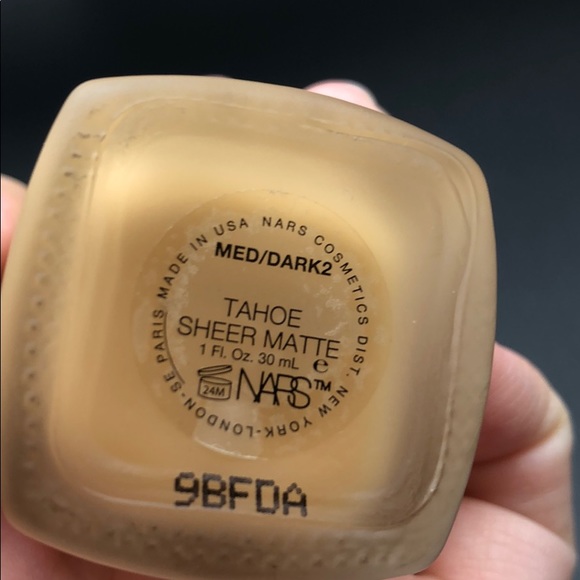 Nars sheer matte foundation med dark 2 - Picture 3 of 3